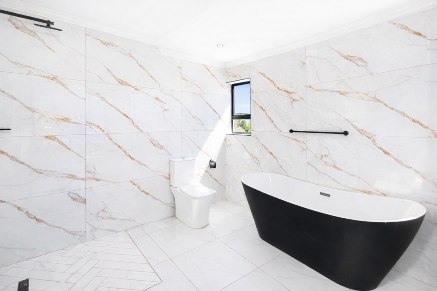 4 Bedroom Property for Sale in Landsmeer Residential Estate North West